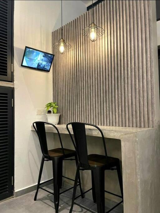 New Backlane Elegance 5pax Near Jonker 800m *